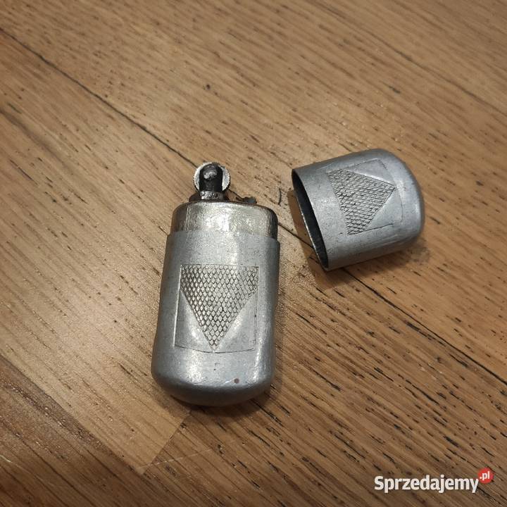 Stara zapalniczka benzynowa Warszawa