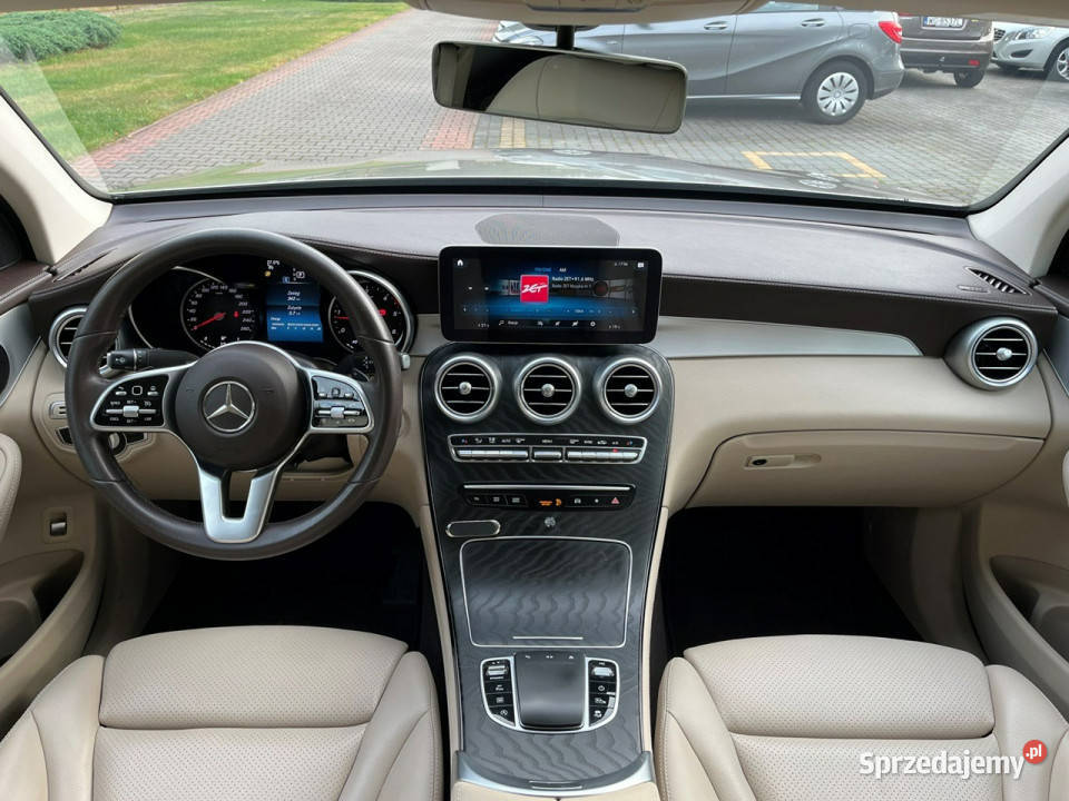 Mercedes GLC 200 Coupe Skóry Szyberdach CarPlay