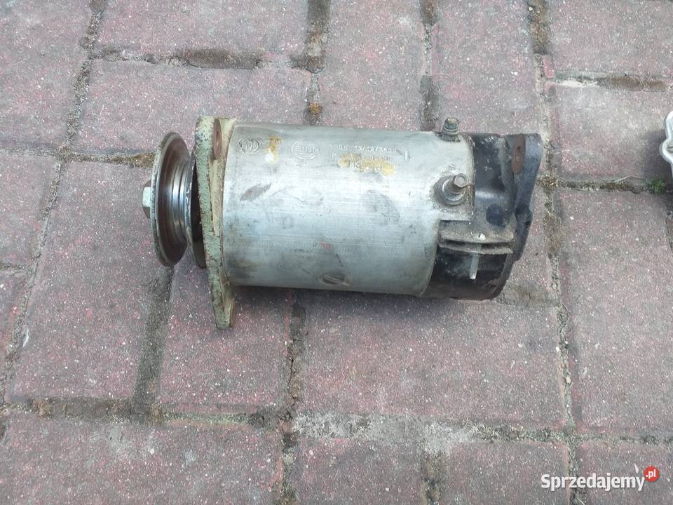 Nowa prądnica i regulator napięcia URSUS C 360 lubelskie Trzeciaków