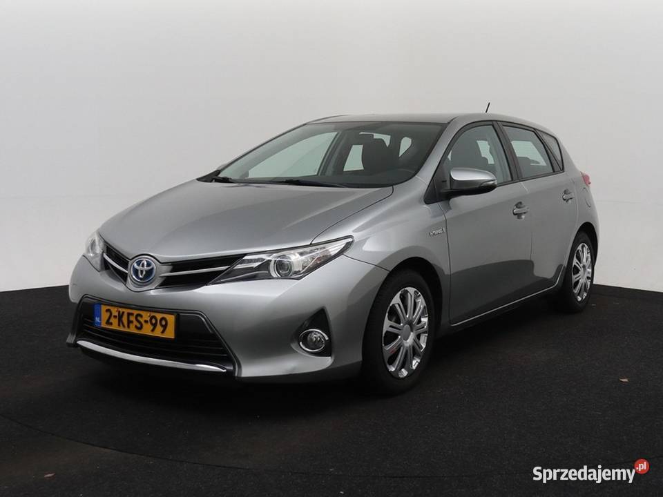Toyota Auris 18i Hybryda Automat Nawigacja Zarejestrowany w Polsce sprzedam