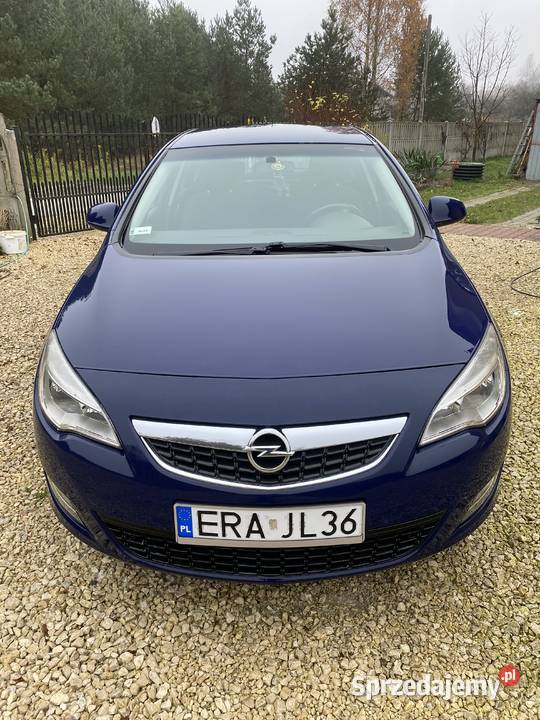 Opel ASTRA J 2010 benzgaz 10 lat w Rodzinie Widzówek