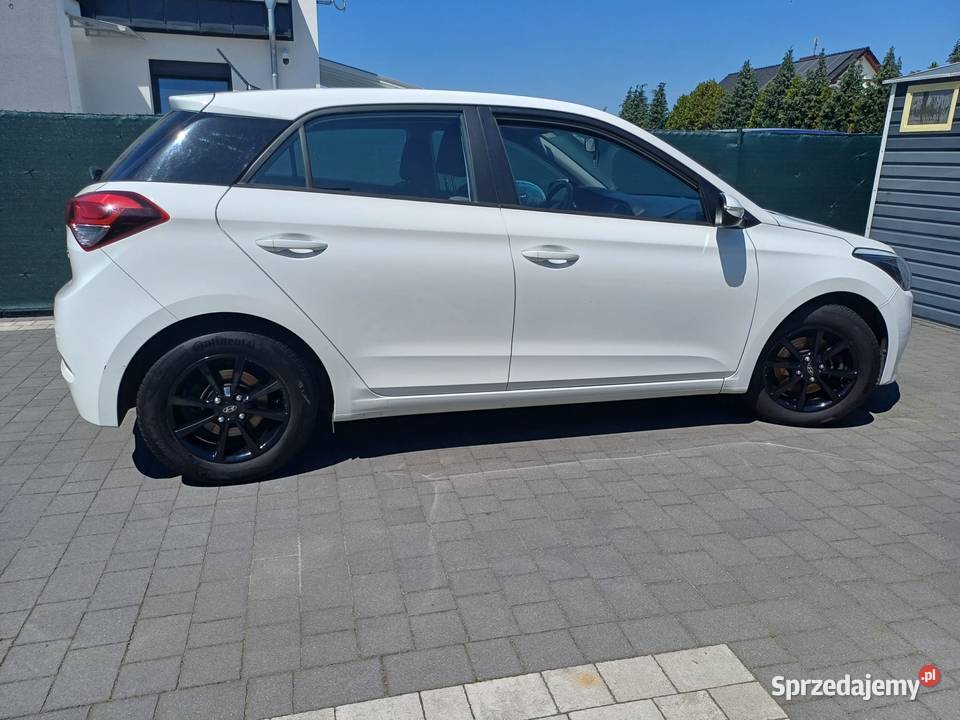 Sprzedam Hyundai i20 11Crdi 2017r Niski przebieg 1100cm3 Międzychód sprzedam