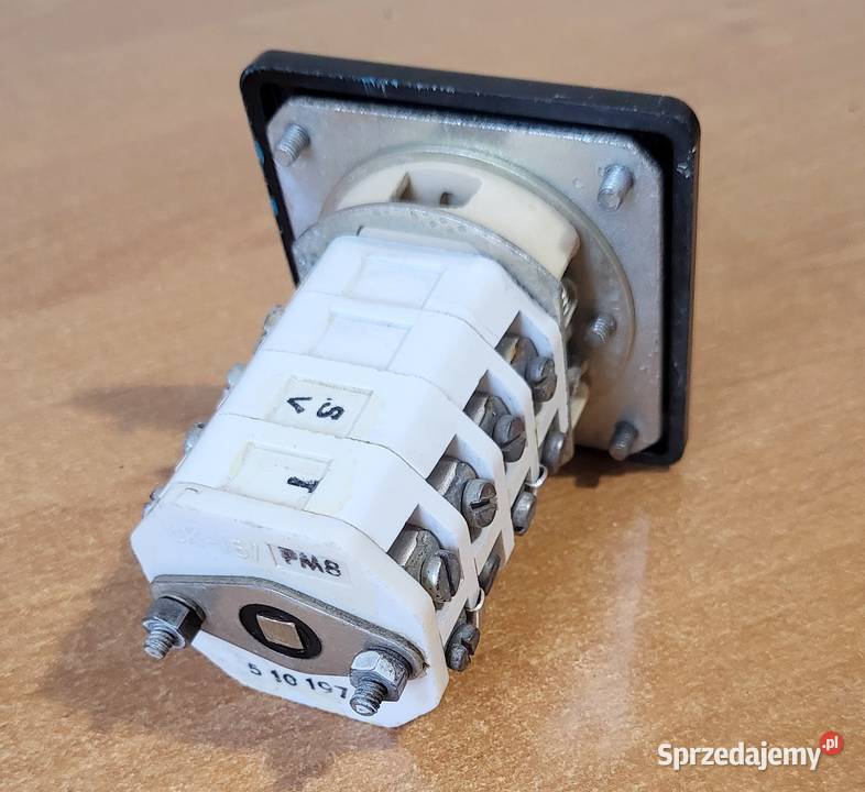 Wyłącznik przełącznik tablicowy ŁK15PM8 lubelskie Włodawa sprzedam