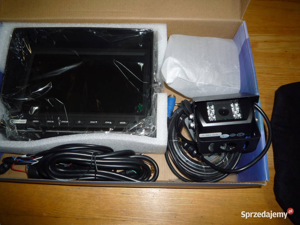 kmera cofania TT Technology z monitorem 9 i Chmiel