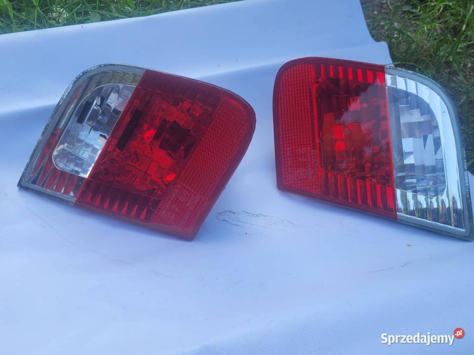 Lampy tylnie BMW E46 sedan komplet Lampy tylne łódzkie