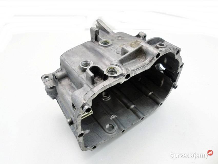 OBUDOWA TYLNA SKRZYNI BIEGÓW 20 D BMW E46 E90 osobowe Sosnowiec