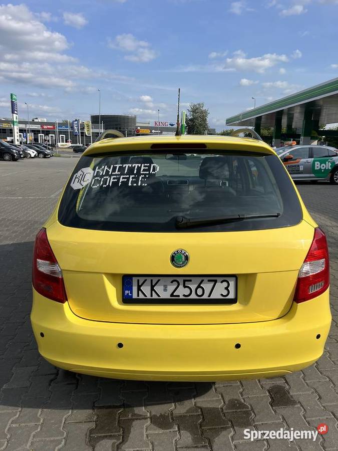 Skoda Fabia Kombi 14 Benzyna 2009 Żółta Faktura małopolskie Kraków
