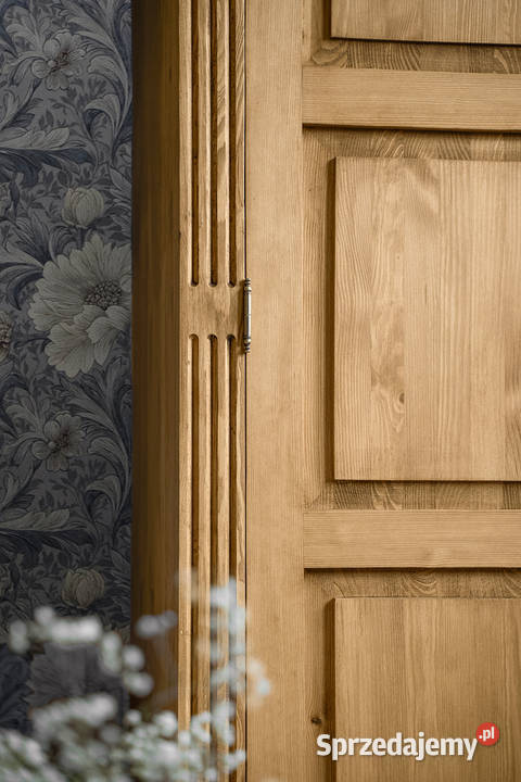Drewniana szafa dwudrzwiowa SZY 04 Maków Podhalański