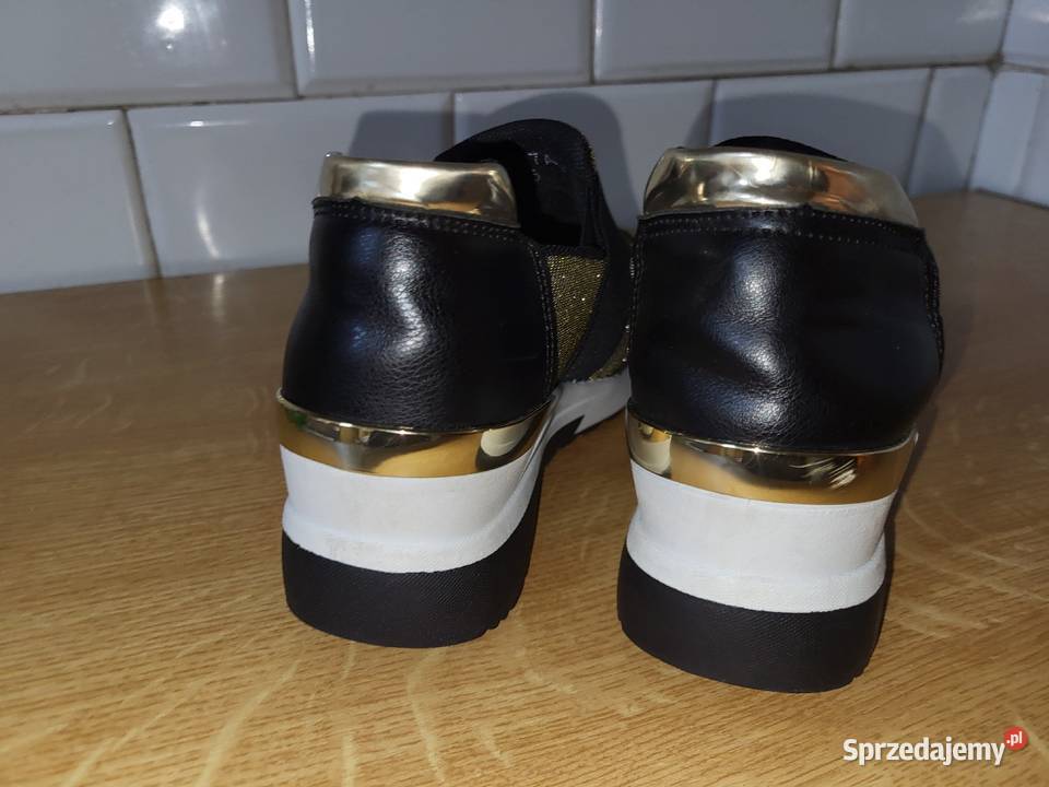 Stylowe Slipon sneakersy z połyskiem inna małopolskie Kąśna Górna sprzedam
