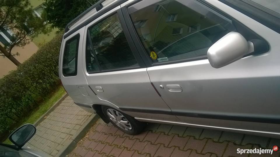 skoda felicja z klimatyzacją 19d manualna Warszawa