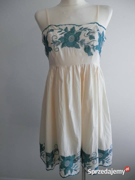 Sukienka Bawełniana Kremowa Haftowana Długość Midi Łomża