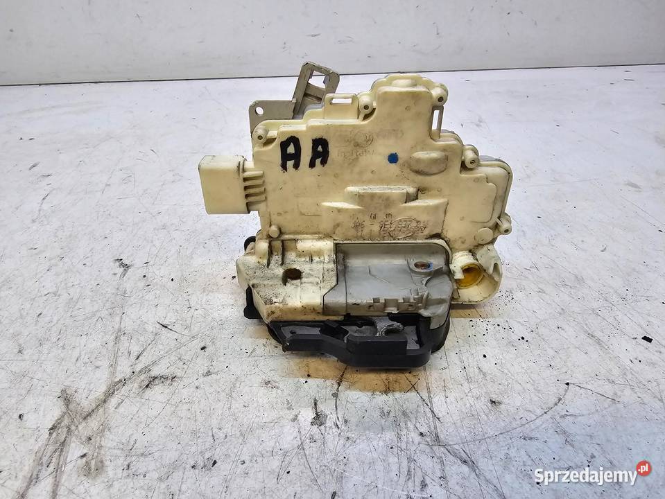 ZAMEK DRZWI LEWY PRZÓD AUDI A4 B6 B7 8E1837015AA