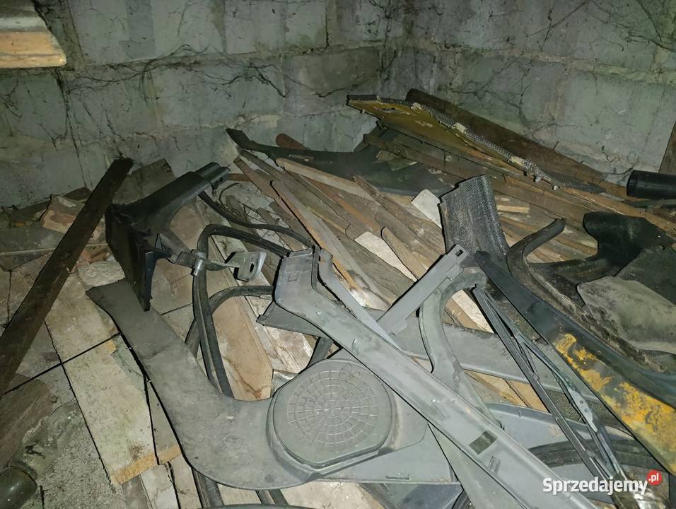 Części Renault R11 R18 śląskie Cieszyn sprzedam