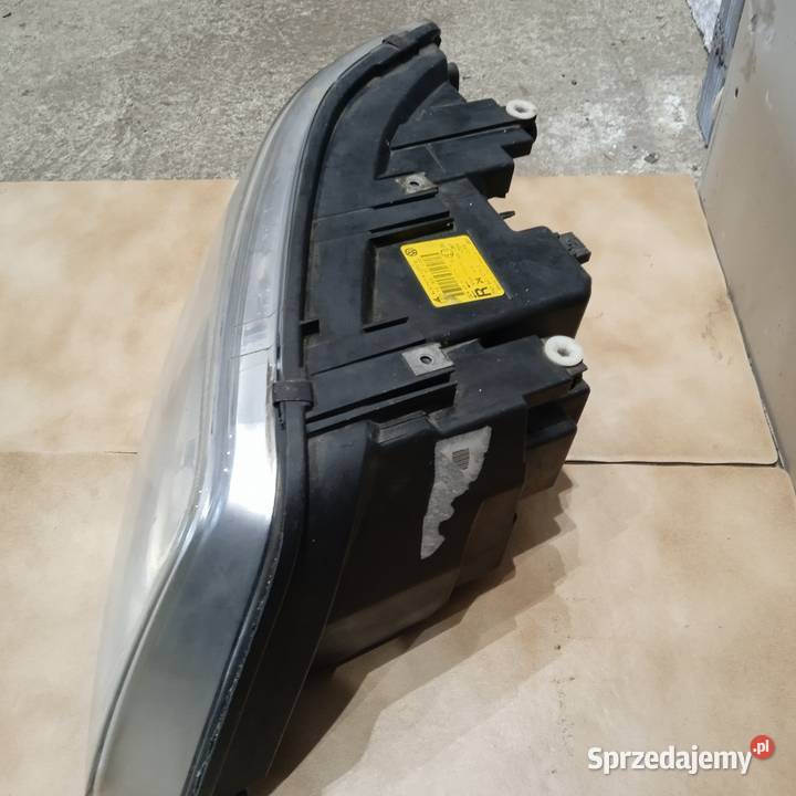 VW T5multivan reflektor prawy H4 orginal sprzedam