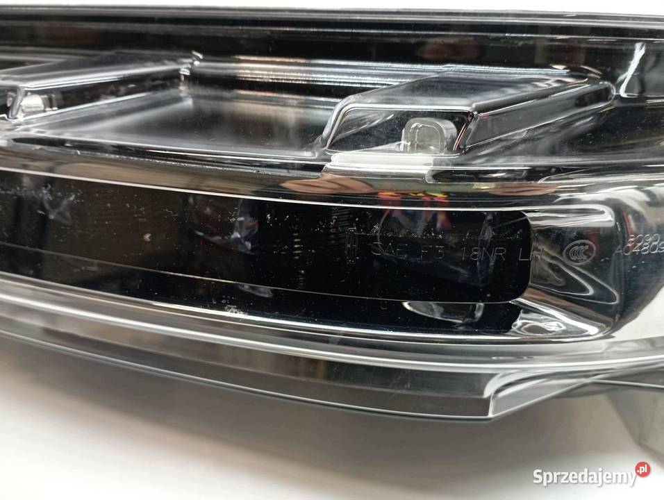 HALOGEN JL7B15A255A Lincoln Navigator IV