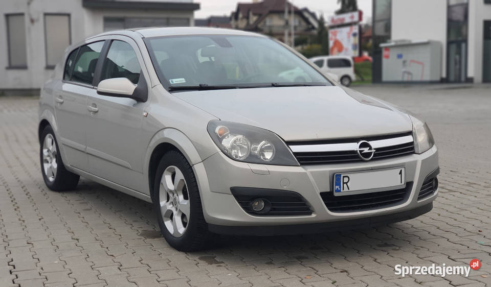 Opel Astra H 2005r hatchback 18 16V 125 benzyna światła przeciwmgielne Rzeszów