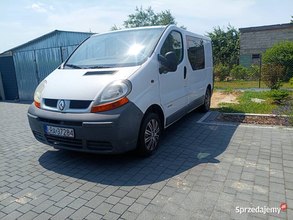 Renault Trafic bus przyczepka Łysołaje