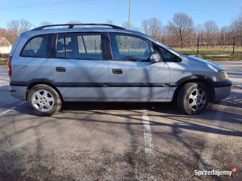 Opel Zafira 16 opłaty do czerwca Bobrek sprzedam