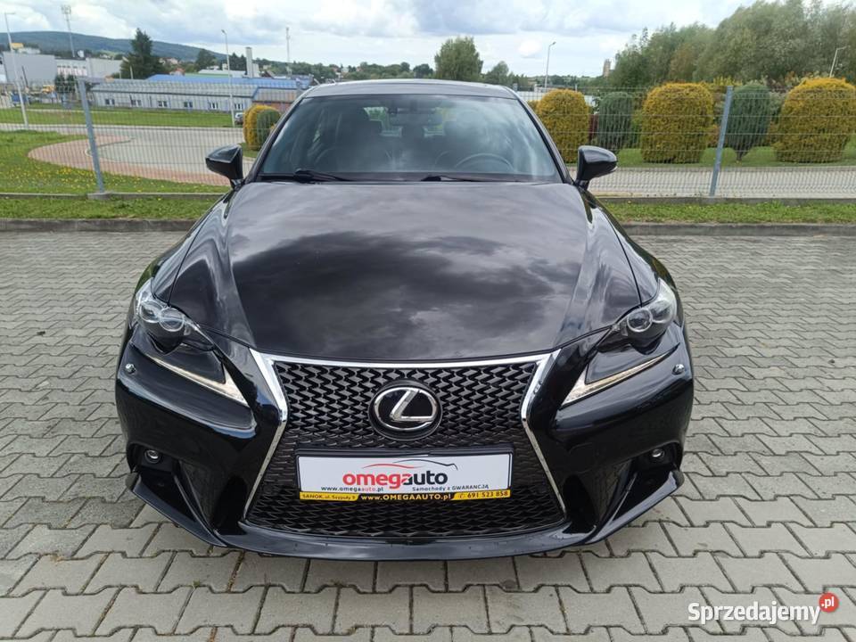 Lexus IS III Sedan 300h 223 FSport HYBRID Sanok