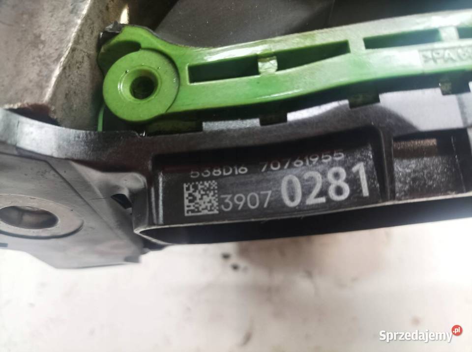 ŁAPA WSPORNIK PODUSZKA 39070281 538D16 70761955 Zawieszenie silnika
