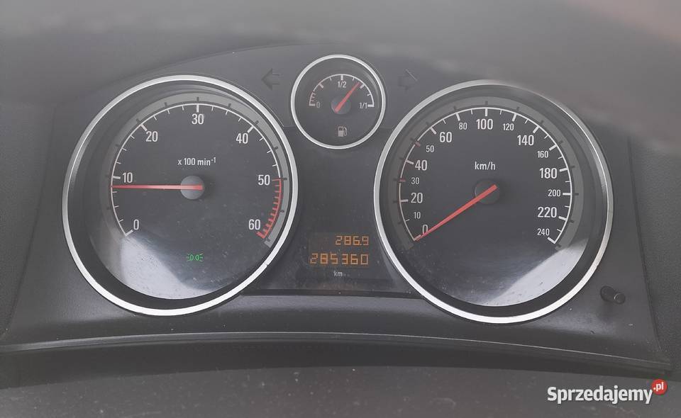 Opel Astra H manualna