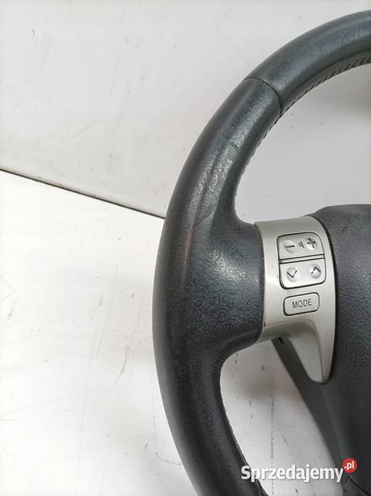 KIEROWNICA MULTIFUNKCJA Toyota Auris I 20062012 Rok produkcji 2008 Kierownice