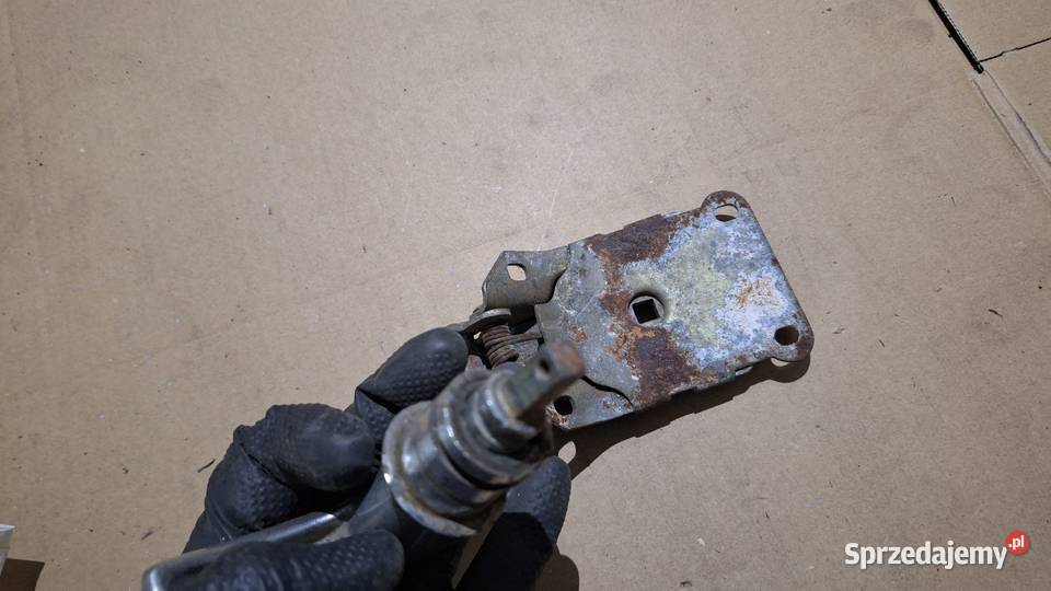 Klamka klapy bagażnika M20 FSO Warszawa Gaz Kraków