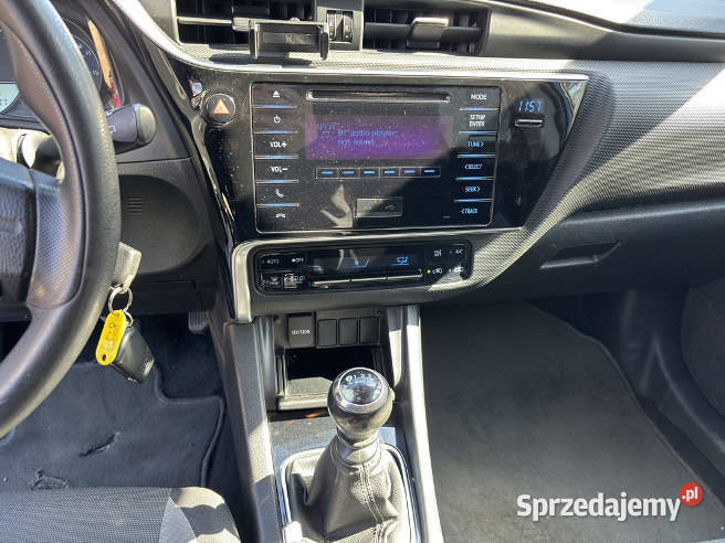 TOYOTA AURIS 2018 159800 ccm 132 benzyna Warszawa