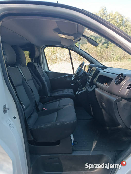 Renault Trafic ładny 6 osobowy long 202021 III Trafic Chełm Śląski