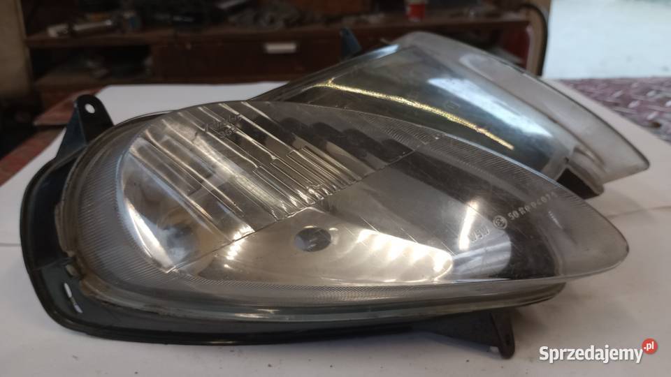 Reflektor Yamaha YP Majesty 125 99r Świerzowa Polska sprzedam