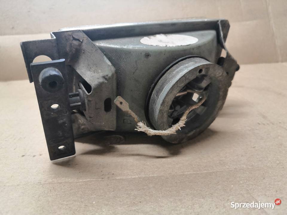 Halogen lewy corrado st Oświetlenie łódzkie Dzierżązna