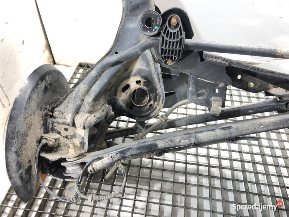 BELKA TYŁ BMW F45 Minivan TYLNA ZAWIESZENIA