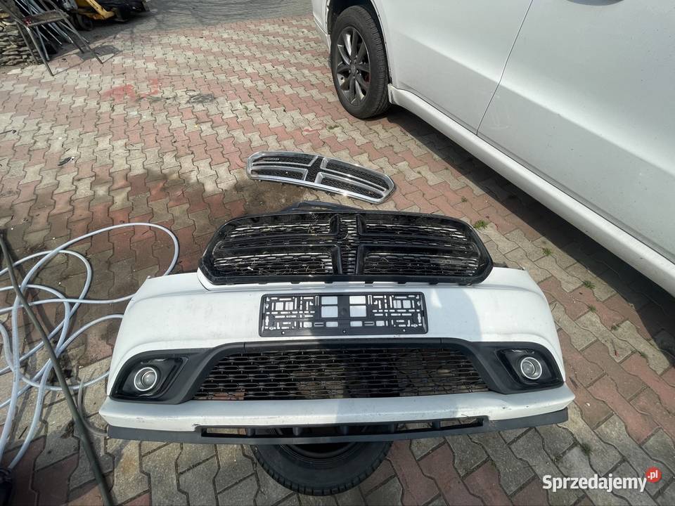 Grill zderzak przedni czarny szary chrom Dodge osobowe