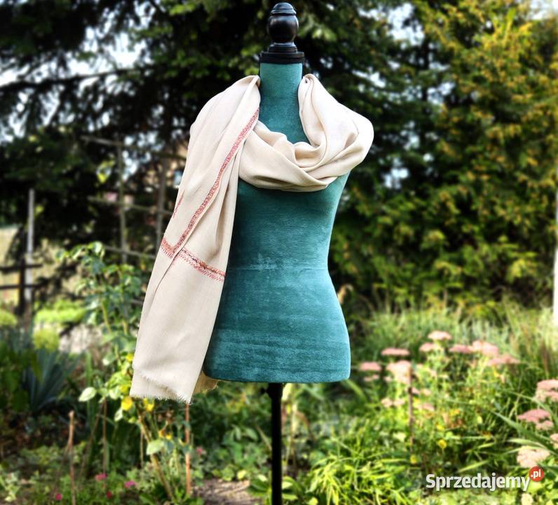 Szal orientalny indyjski haftowany haft paisley