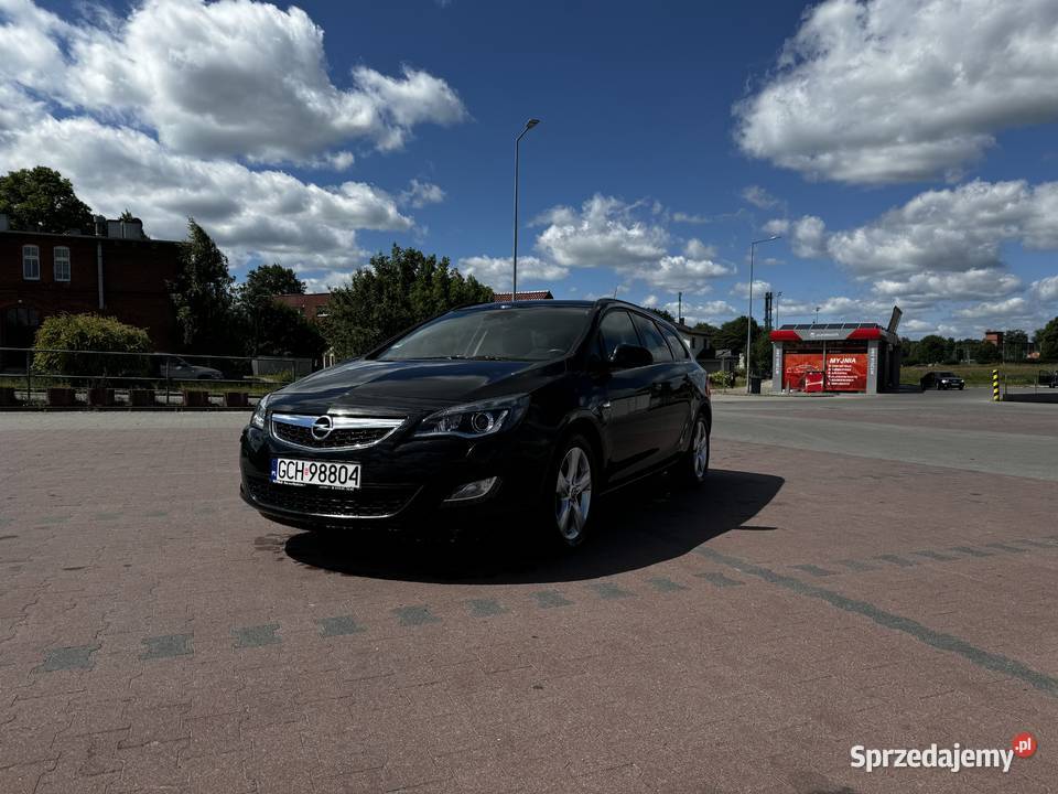 Opel Astra 17 kombi zadbany