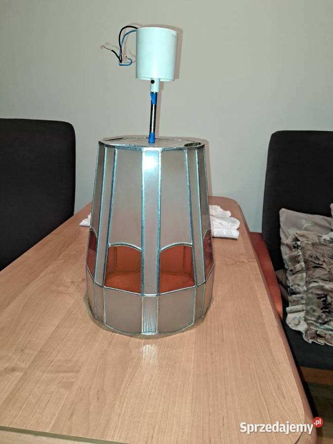 Witrażowa lampa wiszaca z 1956 roku firmy Lubań sprzedam
