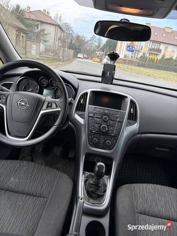 Opel Astra J mazowieckie