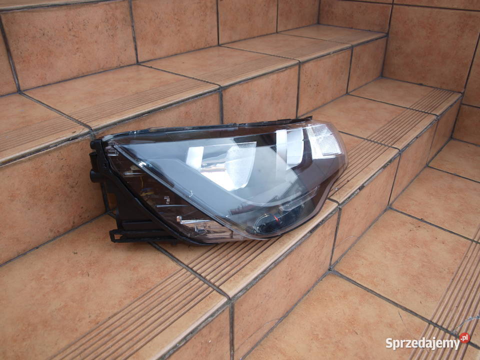 Audi A1 lampa prawa przód zwykła 2010 2014r Lampy przednie wielkopolskie Kalisz