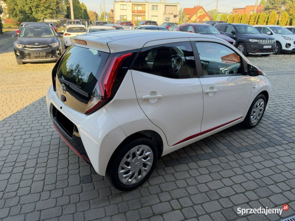 Toyota Aygo 10 72 Klimatyzacja Kamera CarPlay II Hatchback
