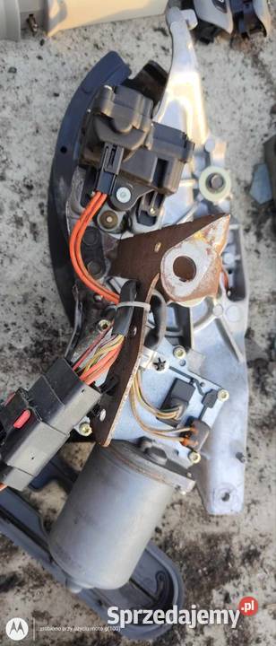 Mechanizm klapy bagażnika Town Country Grand Książ Wielkopolski