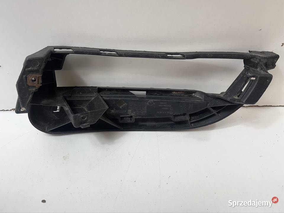 PRAWA KRATKA WSPORNIK MOCOWANIE RAMKA HALOGENU