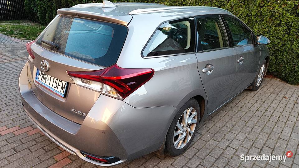 Toyota Auris Kombi 1600ccm 132 lpg 65l na 100 relingi dachowe
