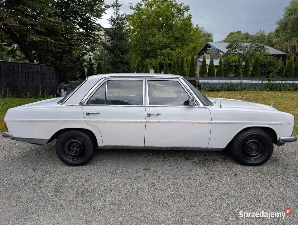 Mercedes Benz W115 200 z klimatyzacją Poręba Wielka