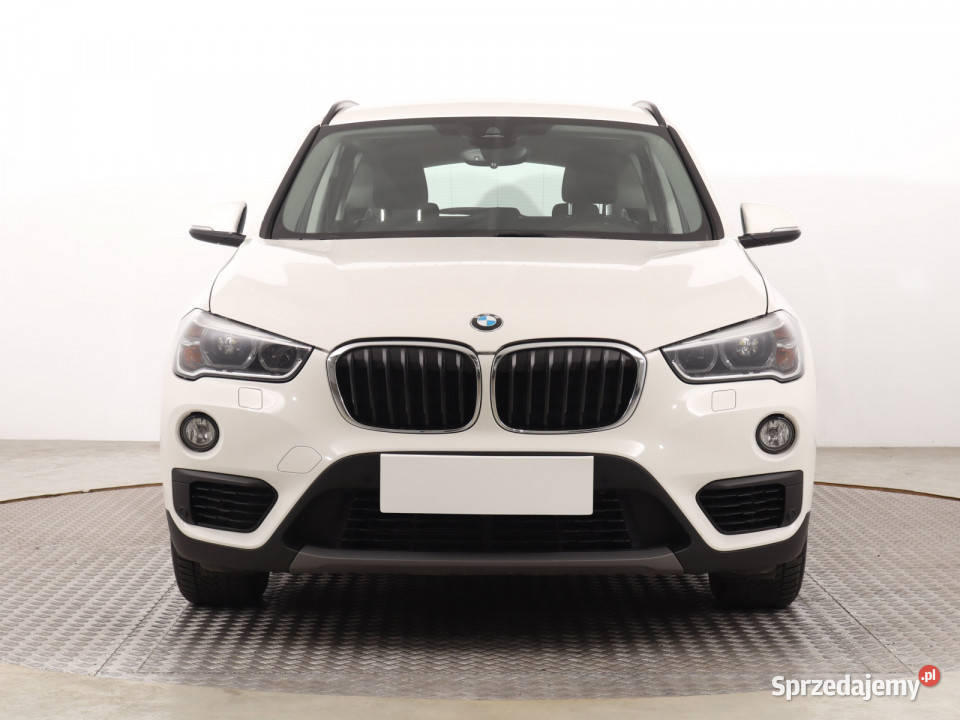 BMW X1 sDrive18i wielofunkcyjna kierownica Katowice