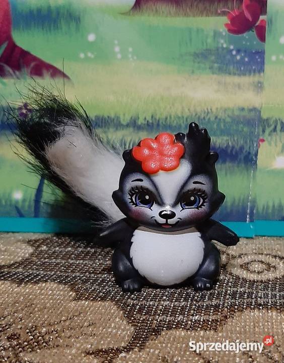 Lalka Enchantimals Sage Skunk z pupilem Caper sprzedam