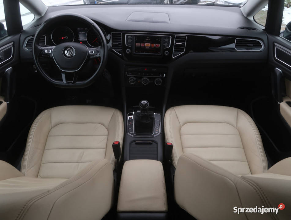 VW Golf Sportsvan 16 TDI 4/5