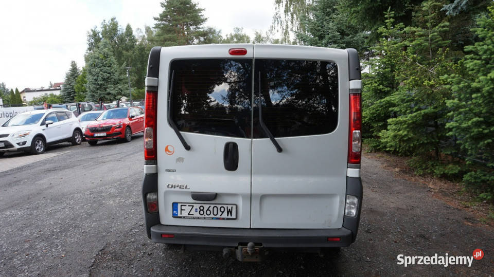 Opel Vivaro zarejestrowany ubezpieczony Zielona Góra