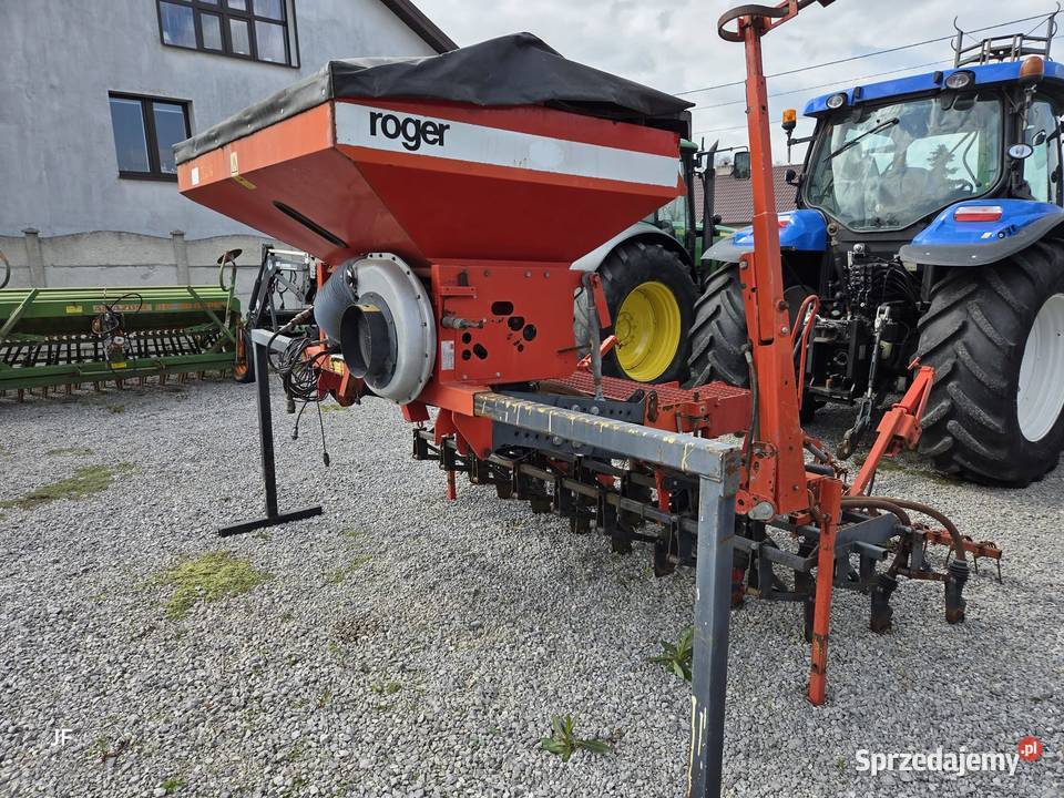 Siewnik Nabudowany ROGER 3 metry 24 redlice duży