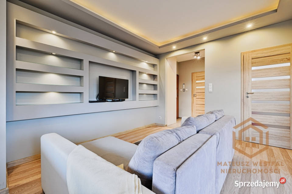 Przestronne 2 pokoje 49 m Balkon Garaż W pełni Łódź