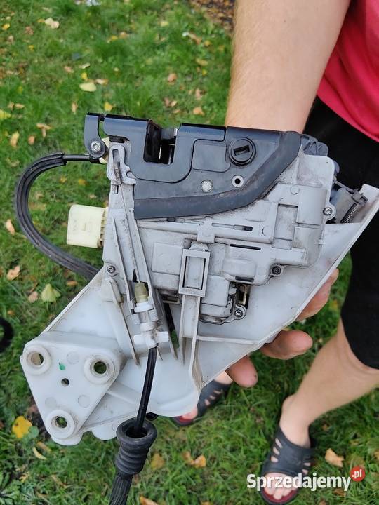 Zamek drzwi lewy tył passat b6 Orzesze